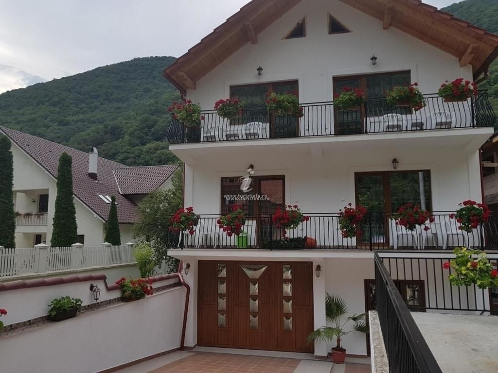 Проживание в семье Casa Mimi Бэиле-Еркулане-4